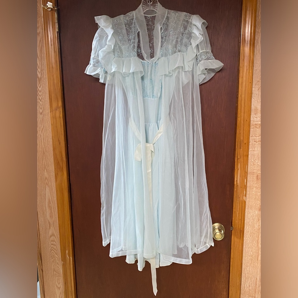 Vintage Kickernick Sheer Chiffon Lingerie Peignoir Robe & Nightgown Small / 34